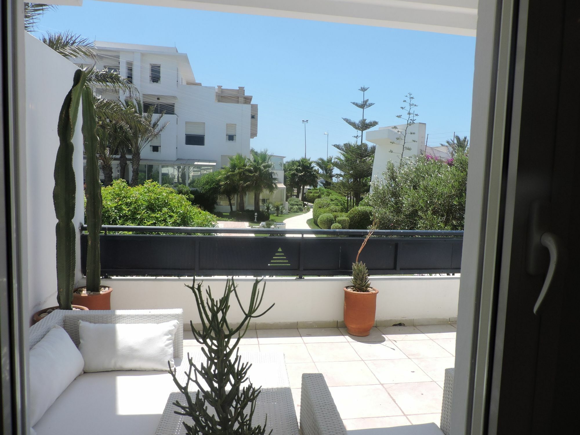 Stunning Loft With Pools Near The Beach As-Sawíra Exteriér fotografie