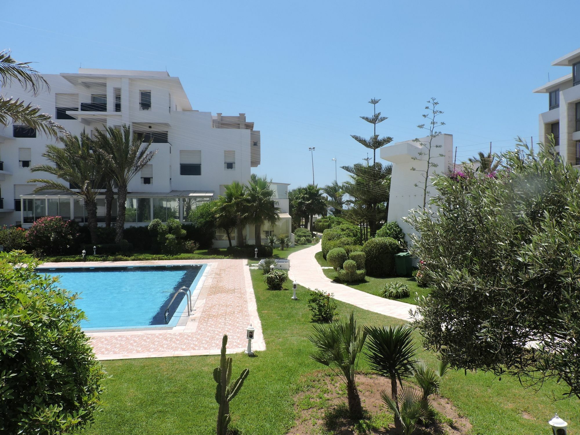 Stunning Loft With Pools Near The Beach As-Sawíra Exteriér fotografie