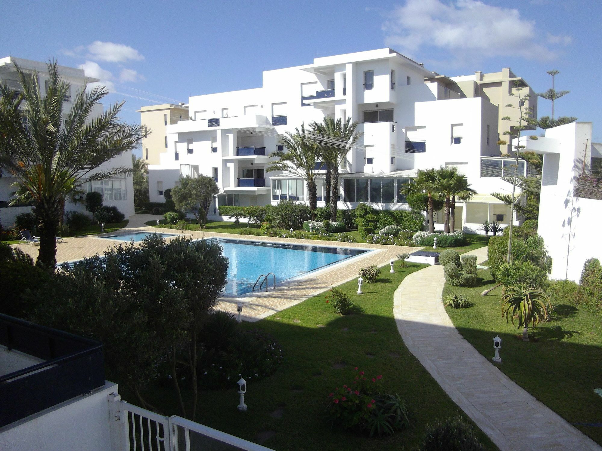 Stunning Loft With Pools Near The Beach As-Sawíra Exteriér fotografie