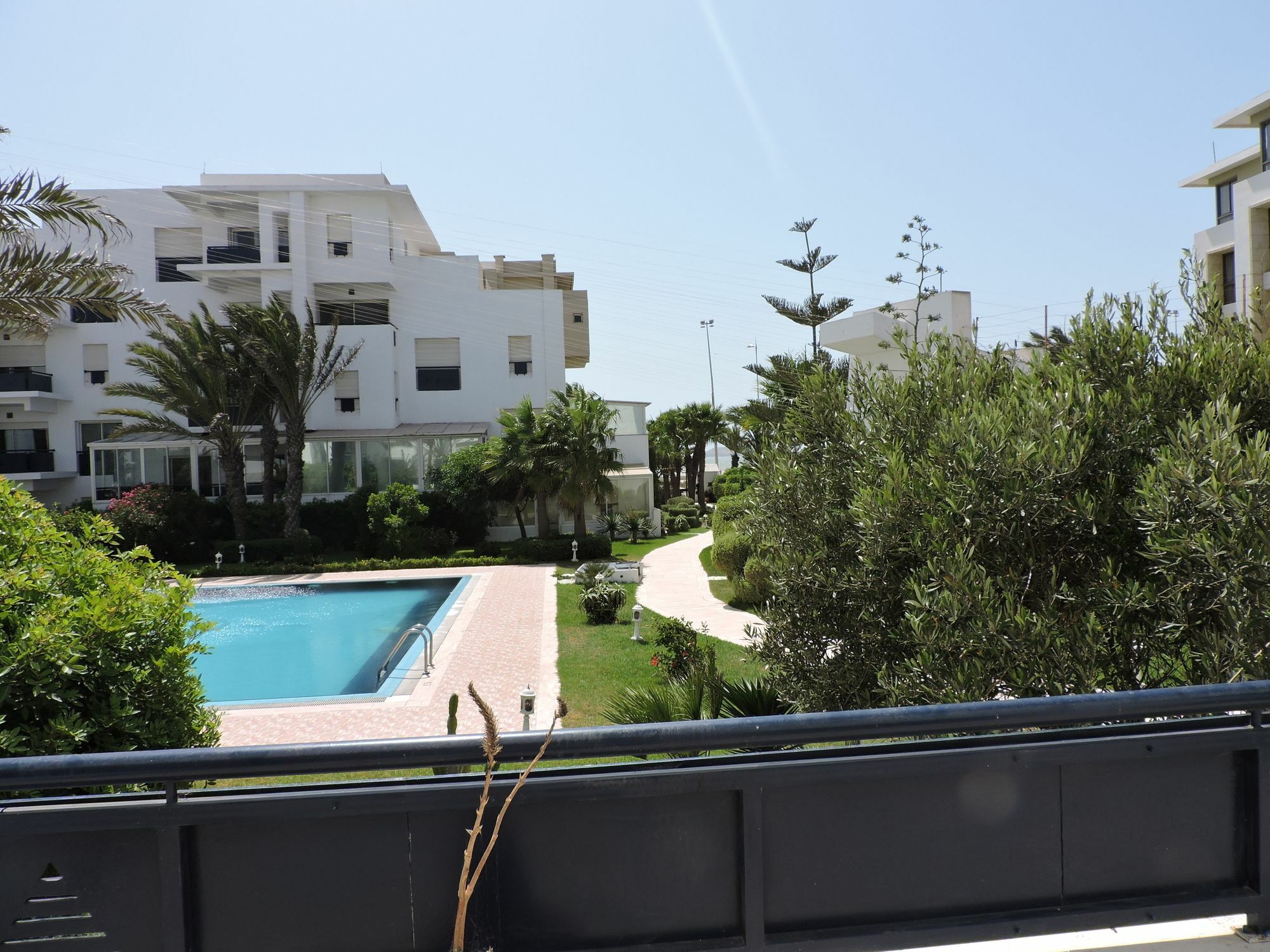 Stunning Loft With Pools Near The Beach As-Sawíra Exteriér fotografie